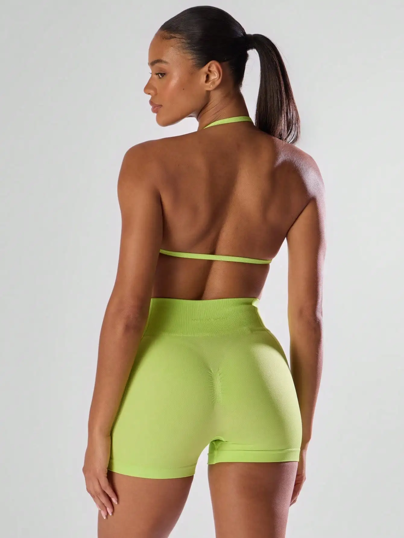 Sport Fitted Sports Bra Open B - Yoga Fitness Fit Club recensione e prezzo