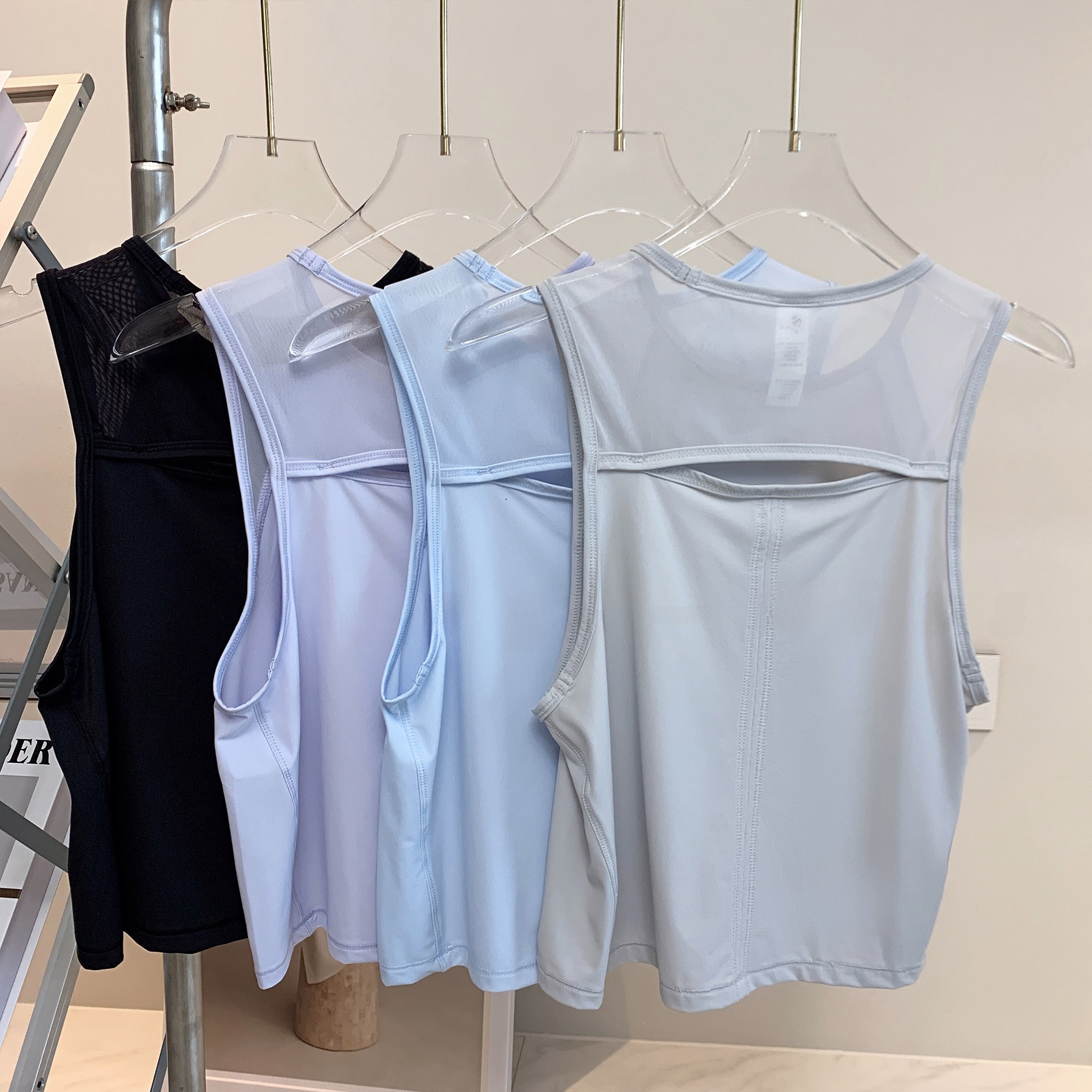 Light Oxygen irt Loose Me Spli - Oxygen Yoga & Fitness Yorkdale Reviews recensione e prezzo